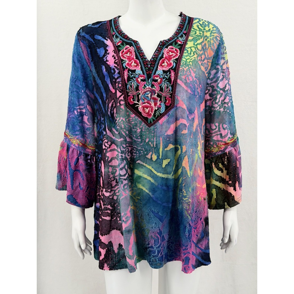 Calessa Top Women 2X Pink Blue Floral Embroidered Boho Artsy Bell Sleeve Peasant